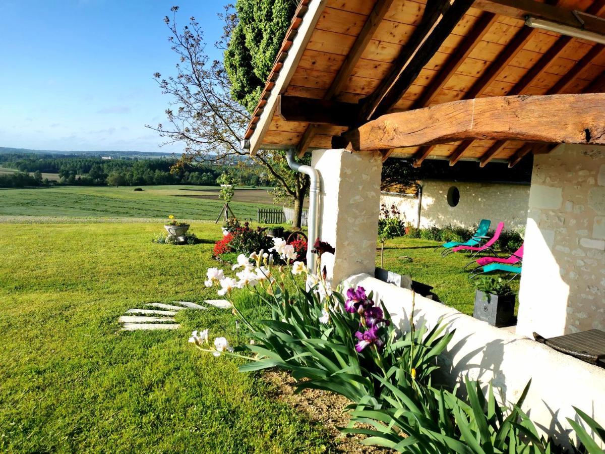 Gite De Charme Dans Un Cadre Calme Et Reposant Châtellerault Екстериор снимка